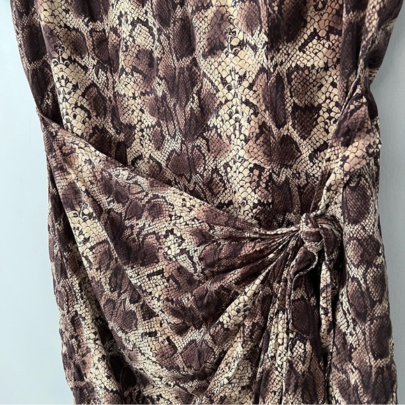 Vintage Silk Neutral Snakeskin Short Sleeve Wrap Dress Animal Print Date Night - Picture 13 of 15